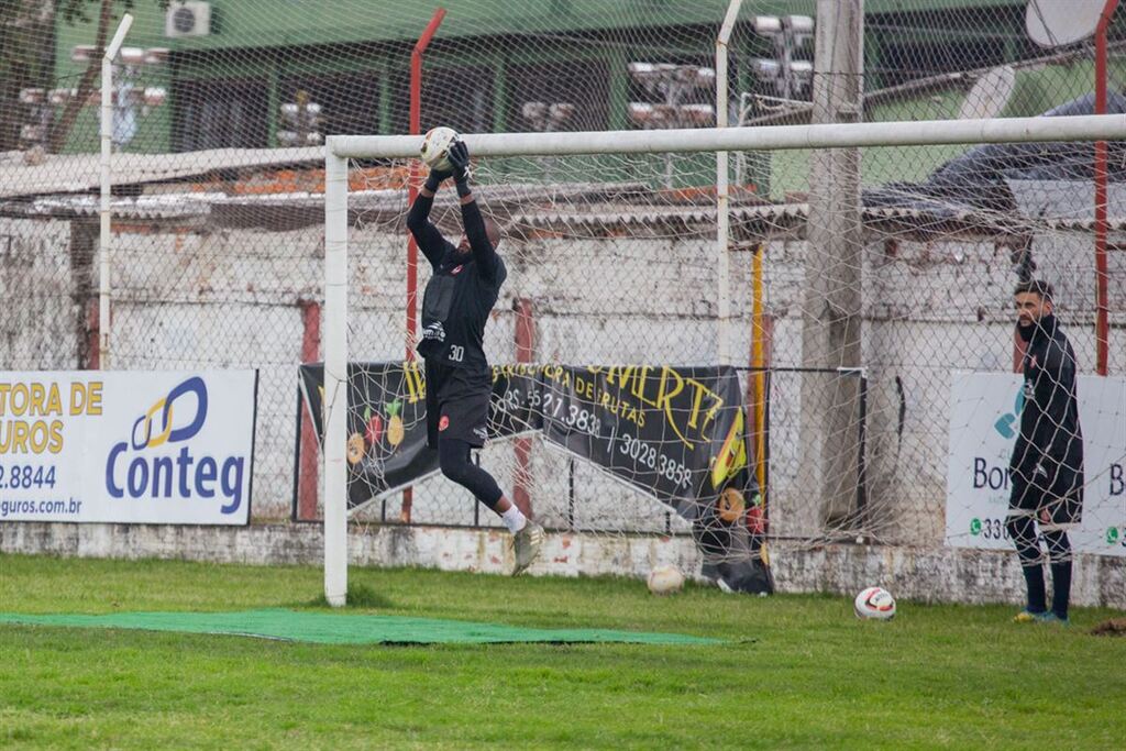 Inter-SM irá finalizar primeira semana de trabalhos com treinos em dois turnos