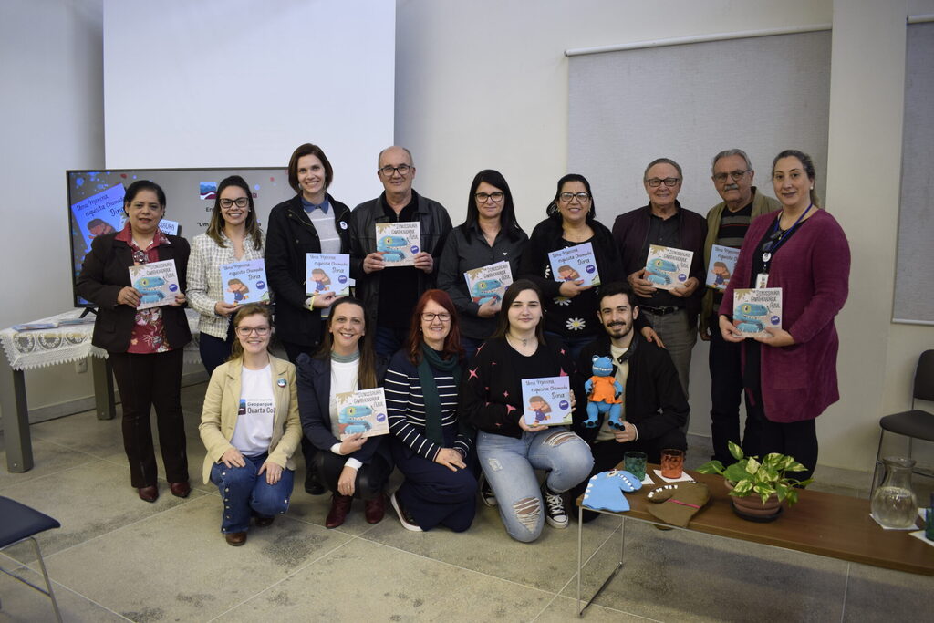 Faxinal do Soturno adquire livros infantis que contam histórias da Quarta Colônia