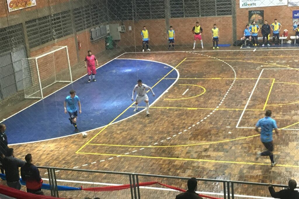 UFSM Futsal vence fora de casa e assume a liderança da Série Ouro