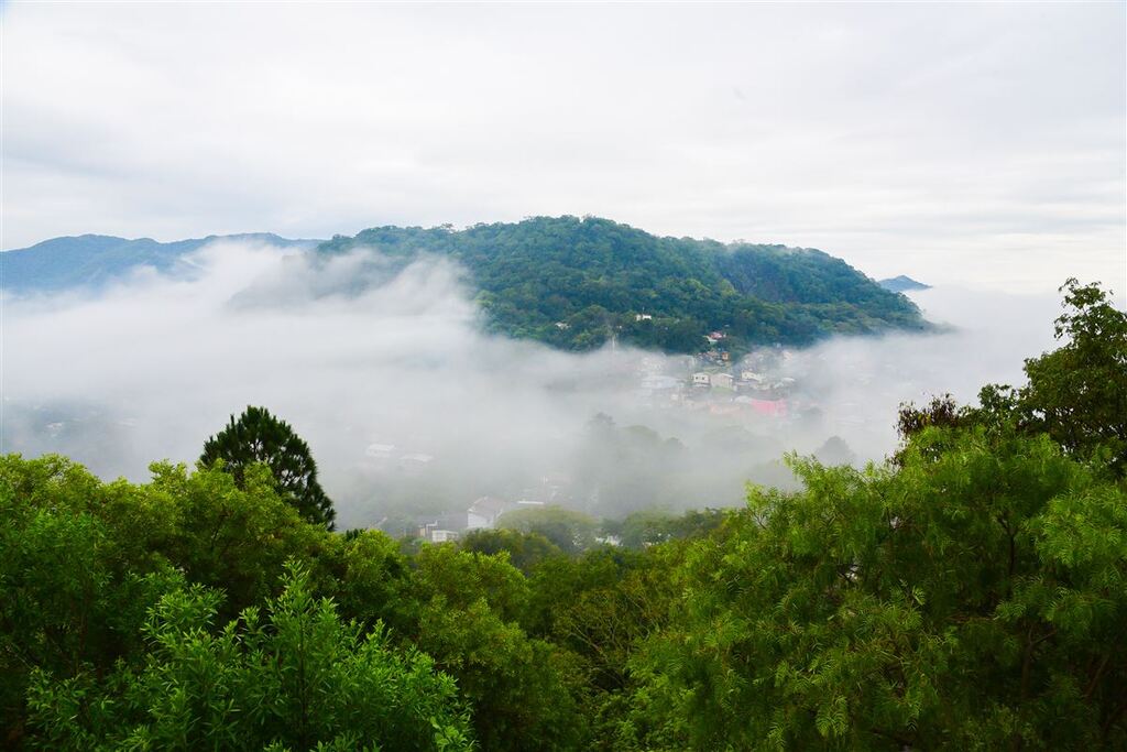 Calor se despede de Santa Maria e semana termina com chuva e queda nas temperaturas