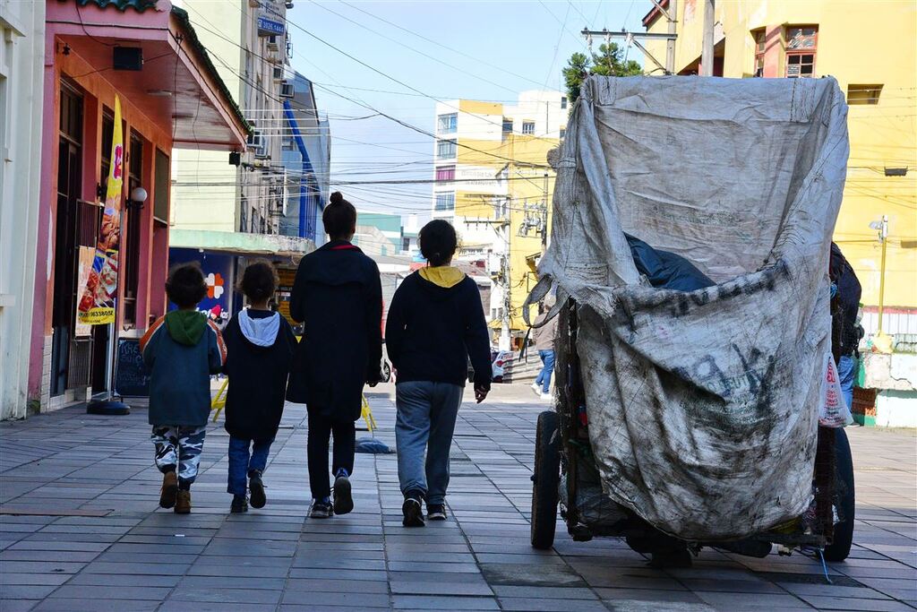 Da coleta ao descarte, o drama sem fim do lixo urbano em Santa Maria