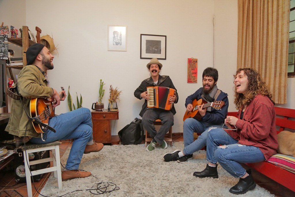 Forró, xote e outros ritmos dançantes com a banda Milho Verde, a novidade da cena musical santa-mariense