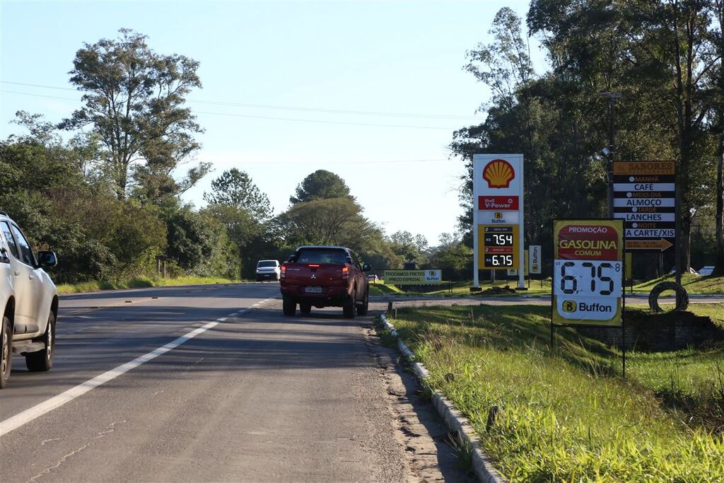 Redução de impostos já provoca queda nos preços da gasolina em Santa Maria