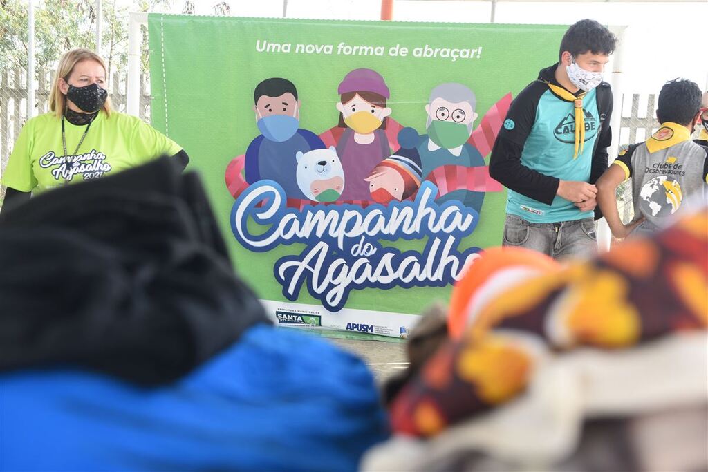 Campanha do Agasalho já atendeu mais de 900 pessoas, mas falta de doações preocupa. Saiba como ajudar