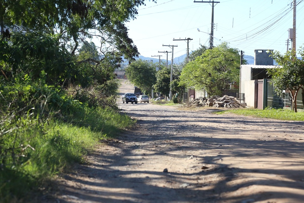 Duas ruas dos bairros Urlândia e Pinheiro Machado serão pavimentadas com recursos de financiamento