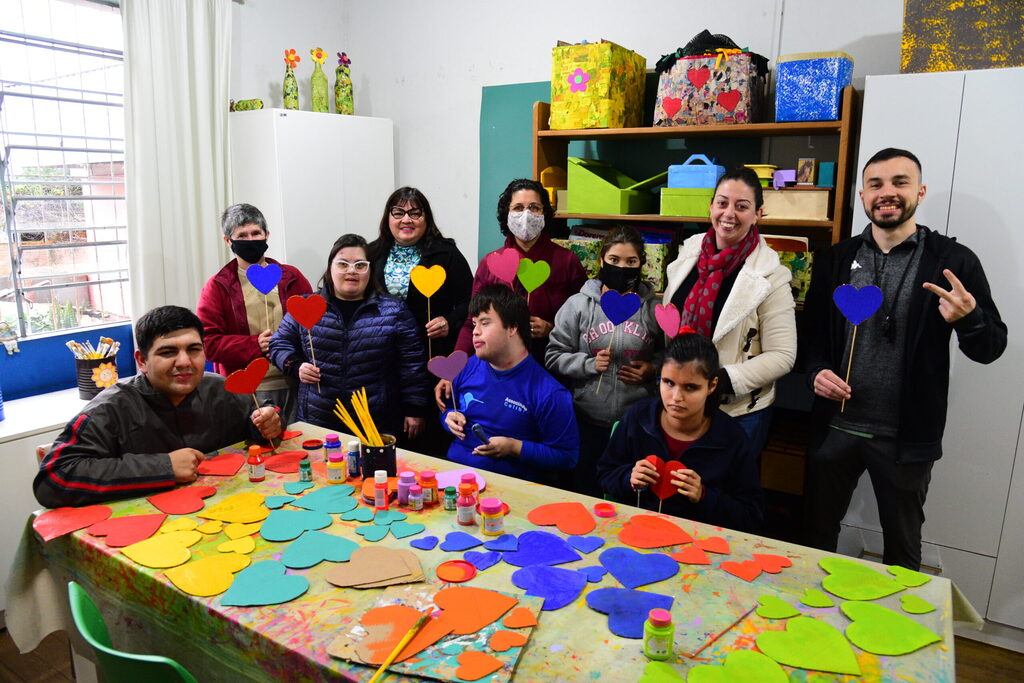 Associação Colibri participa da Feijoada do Diário