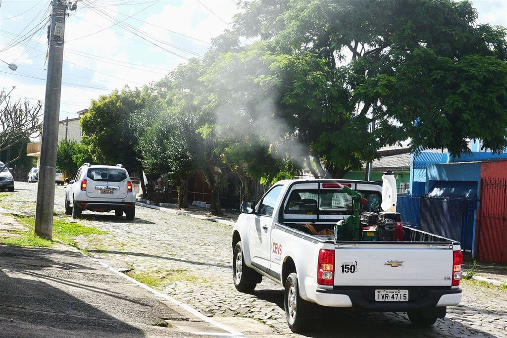 Santa Maria promove fumacê contra o mosquito Aedes Aegypti no Bairro Tancredo Neves