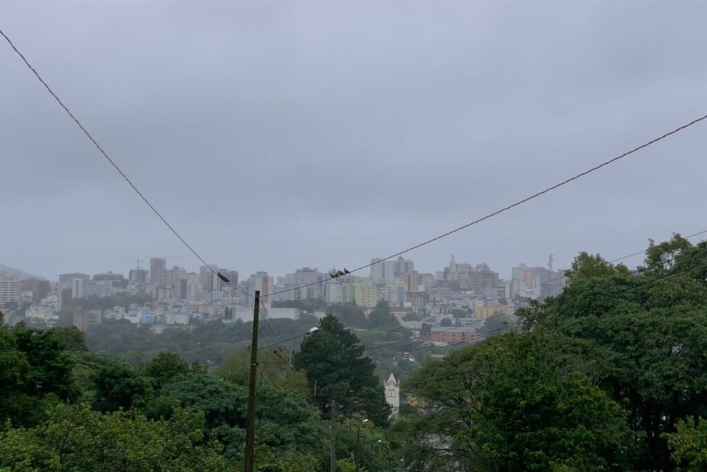 Semana deve ser de temperaturas amenas e chuva