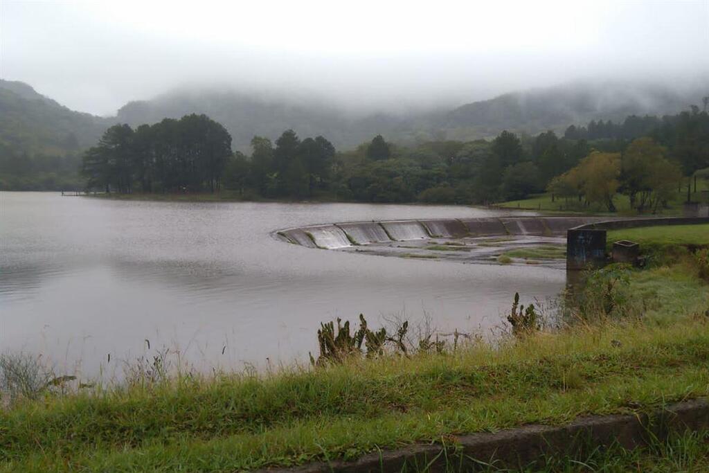 Depois de sete meses, barragem do DNOS atinge nível máximo