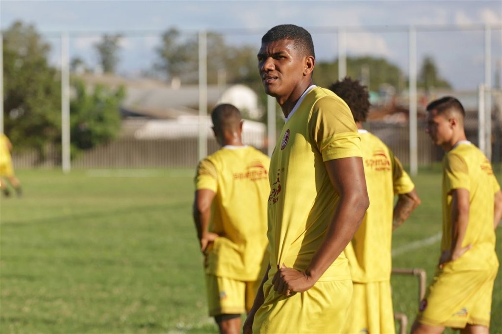 Nome do centroavante Henrique Bahia sai no BID e ele poderá estrear contra o Pelotas