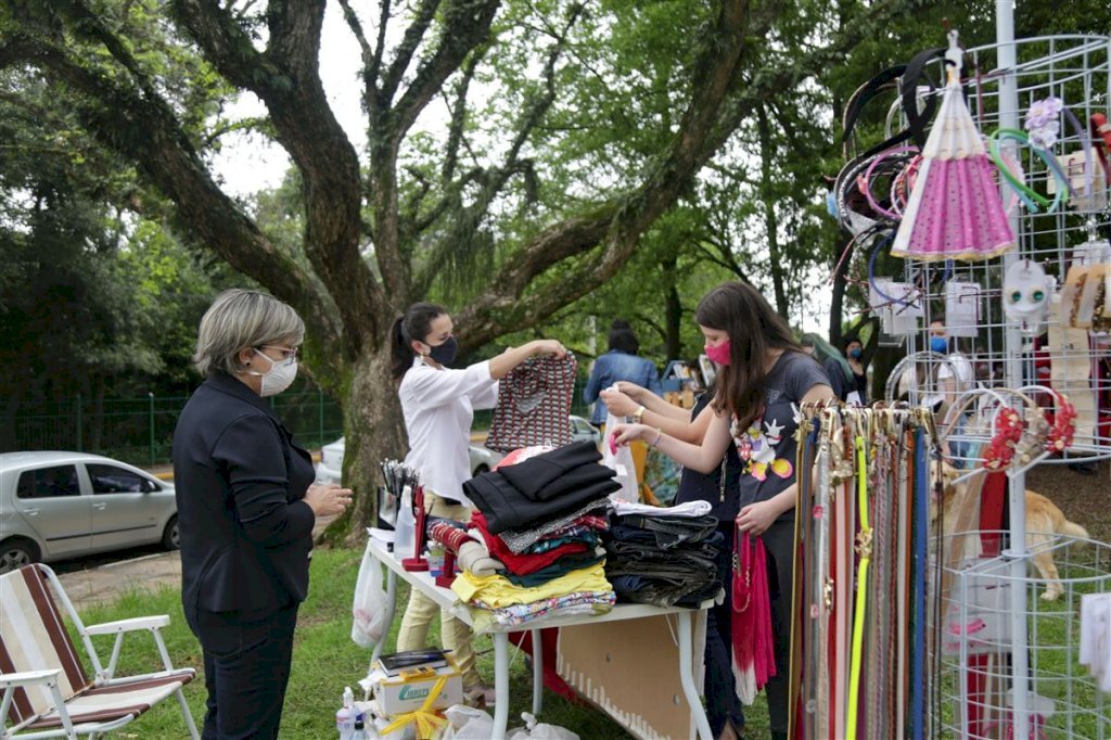 Coletivo Feito por Mulheres promove 1º sarau com feira nesta sexta-feira