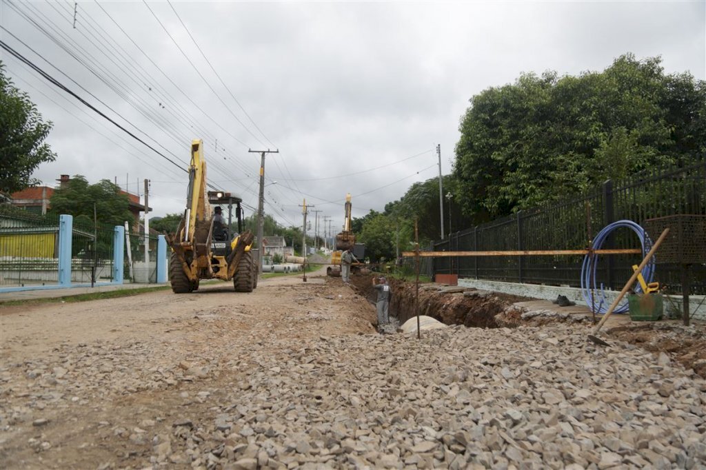 Obras de asfaltamento das ruas no Bairro São José estão em estágio inicial