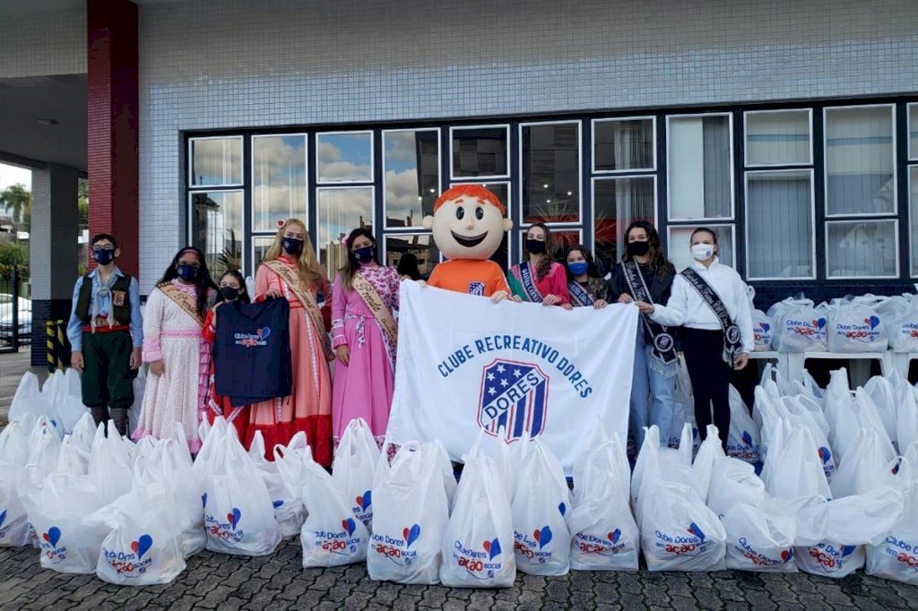 Clube de Santa Maria arrecada alimentos para doação