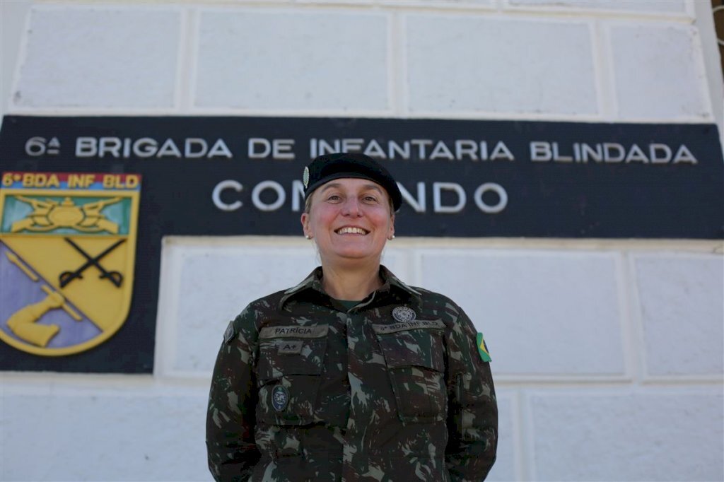 VÍDEO: primeira mulher é promovida a coronel na 3ª Divisão de Exército