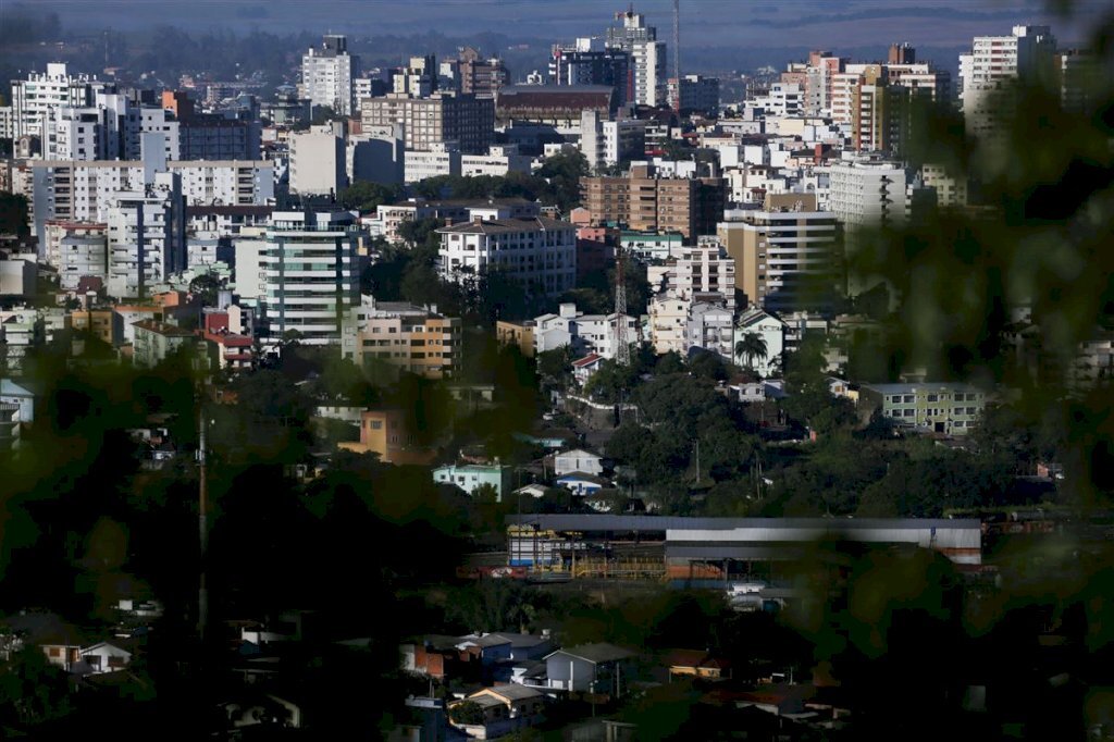 No primeiro dia de novo modelo, cinco regiões do RS estão em alerta