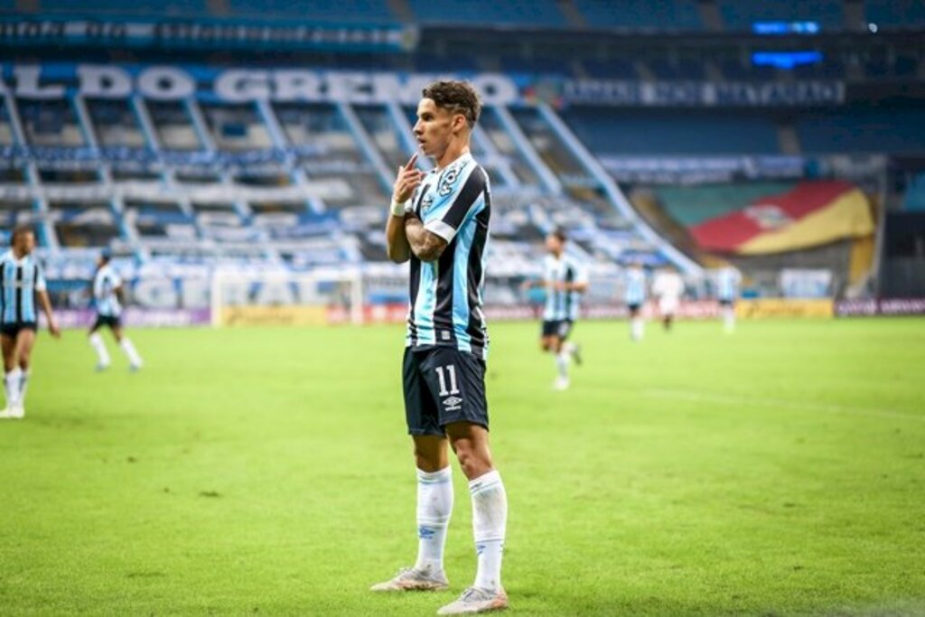 Grêmio vence o Lanús por 3 a 1 e encaminha classificação às oitavas