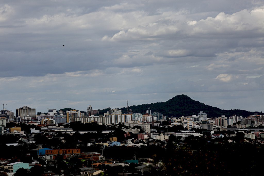 Semana começa com frio e tempo seco em Santa Maria