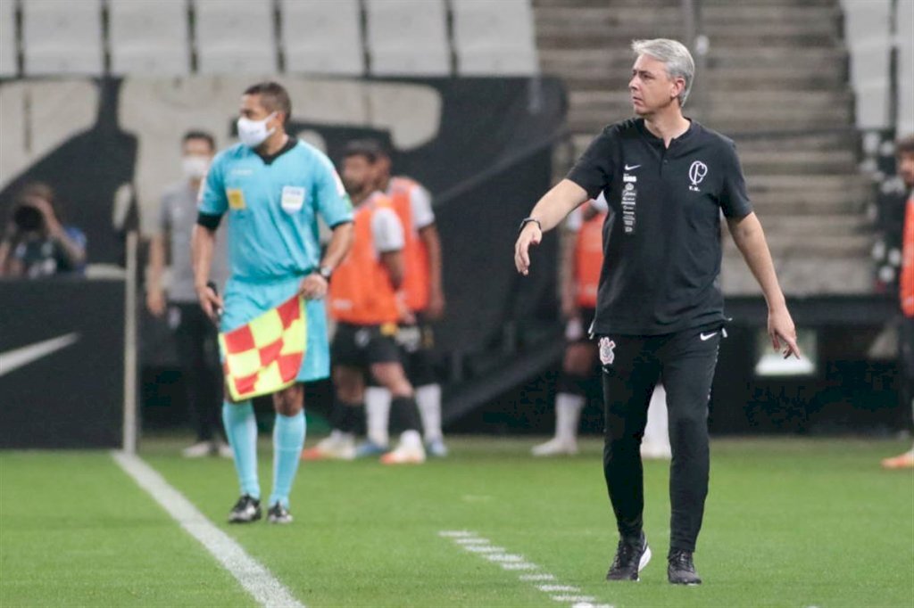 VÍDEO: torcedores de Santa Maria aprovam contratação de Tiago Nunes pelo Grêmio