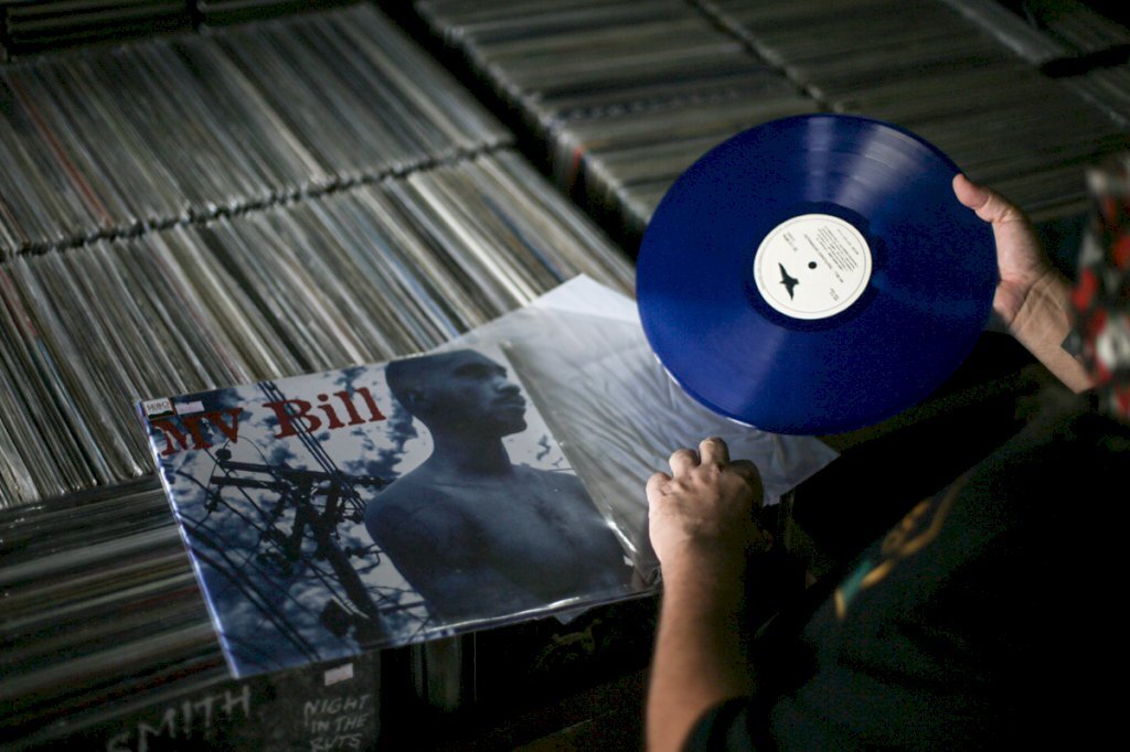 No dia do vinil, veja onde encontrar o bom e velho bolachão