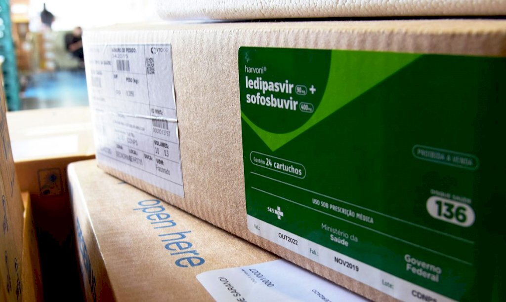 2,3 milhões de medicamentos do kit intubação começam a ser distribuídos no país