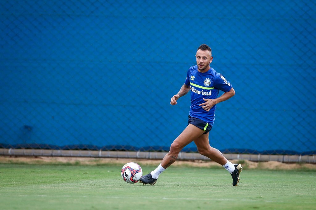 No primeiro jogo sem Renato, Grêmio enfrenta o Caxias no Centenário