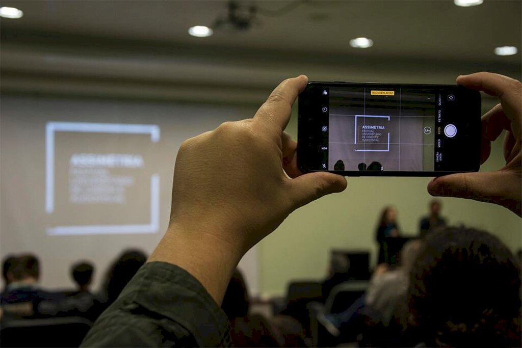 Festival universitário de cinema Assimetria abre inscrições para curtas realizados no sul