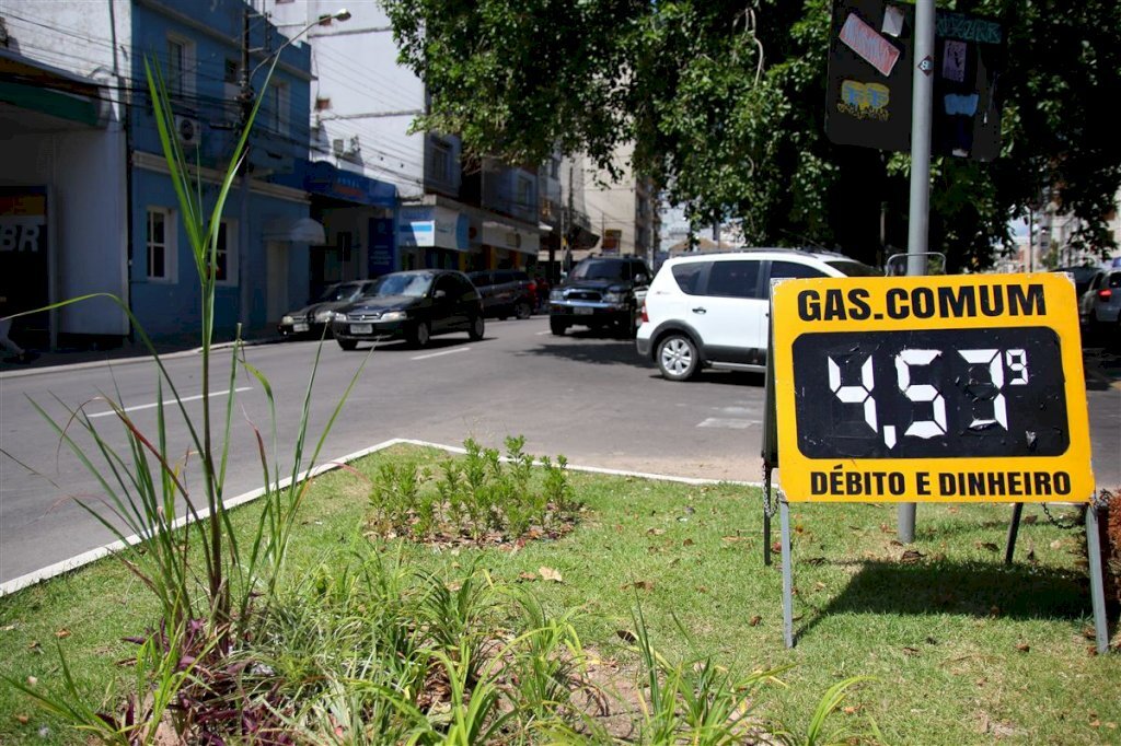 VÍDEO: preço dos combustíveis fica mais caro neste final de ano em Santa Maria