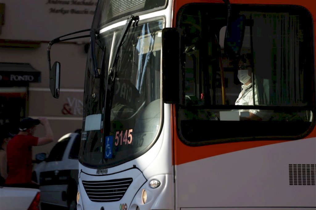 Com aumento do horário do comércio, linhas de ônibus são ampliadas