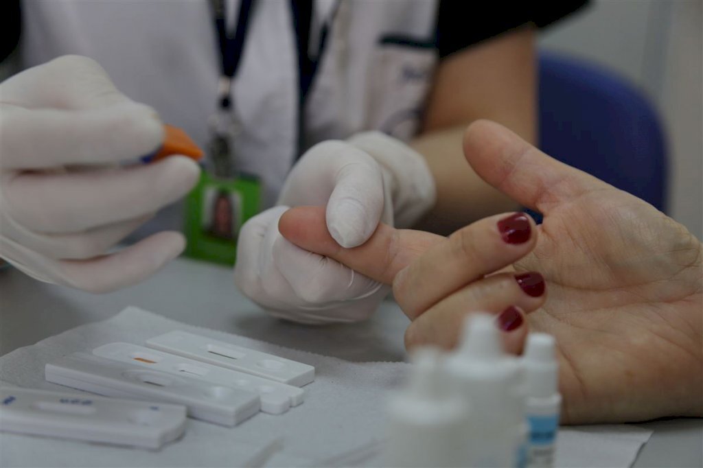 2,5 mil pessoas tem HIV positivo em Santa Maria e quase 700 delas não estão em tratamento
