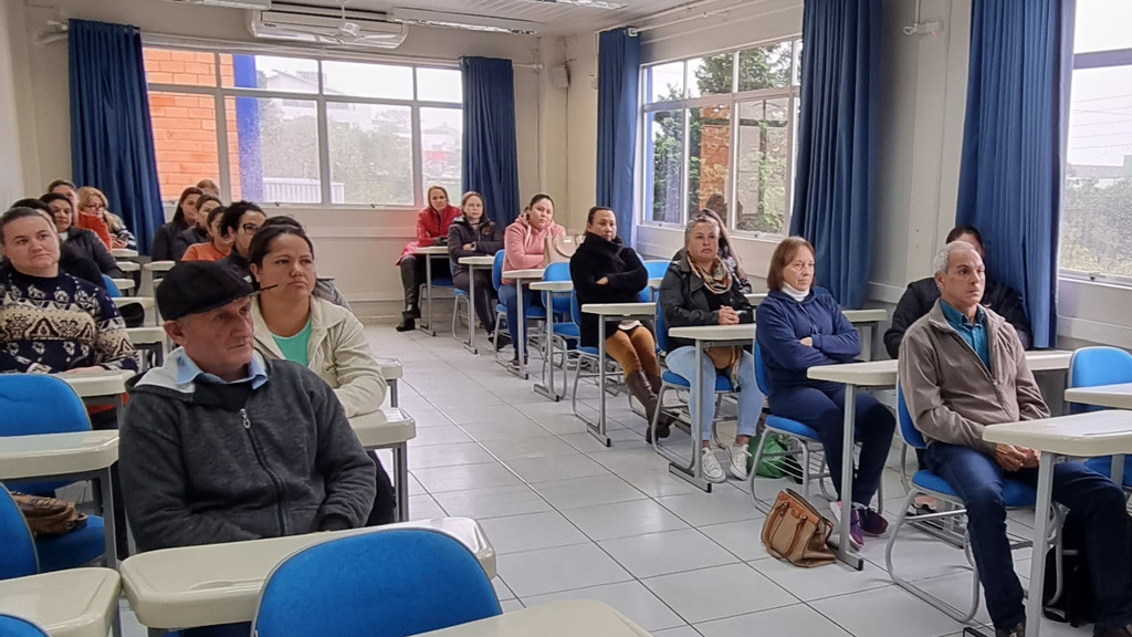 Iniciadas as aulas do curso profissionalizante de padeiro