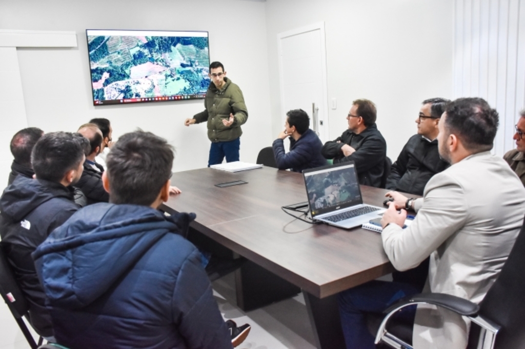 Reunião de lideranças