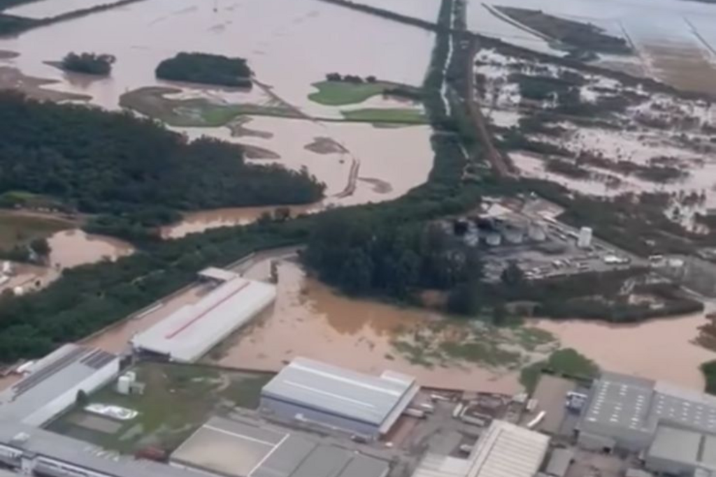 título imagem Estado soma 16 mortes e 14 municípios decretam situação de emergência após passagem de ciclone
