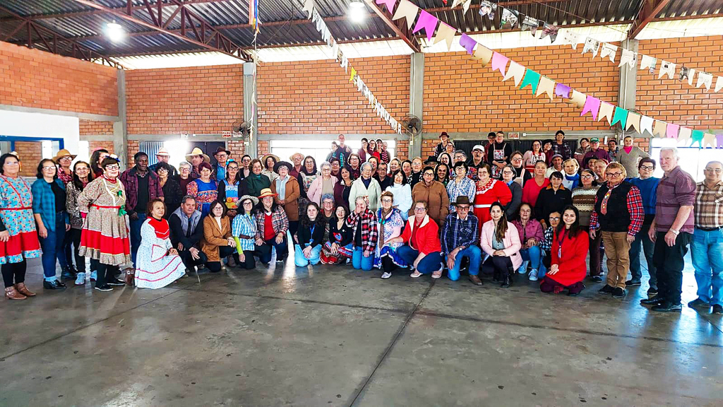 Palestra e Festa Junina aos Idosos da Uniti Unoesc Capinzal