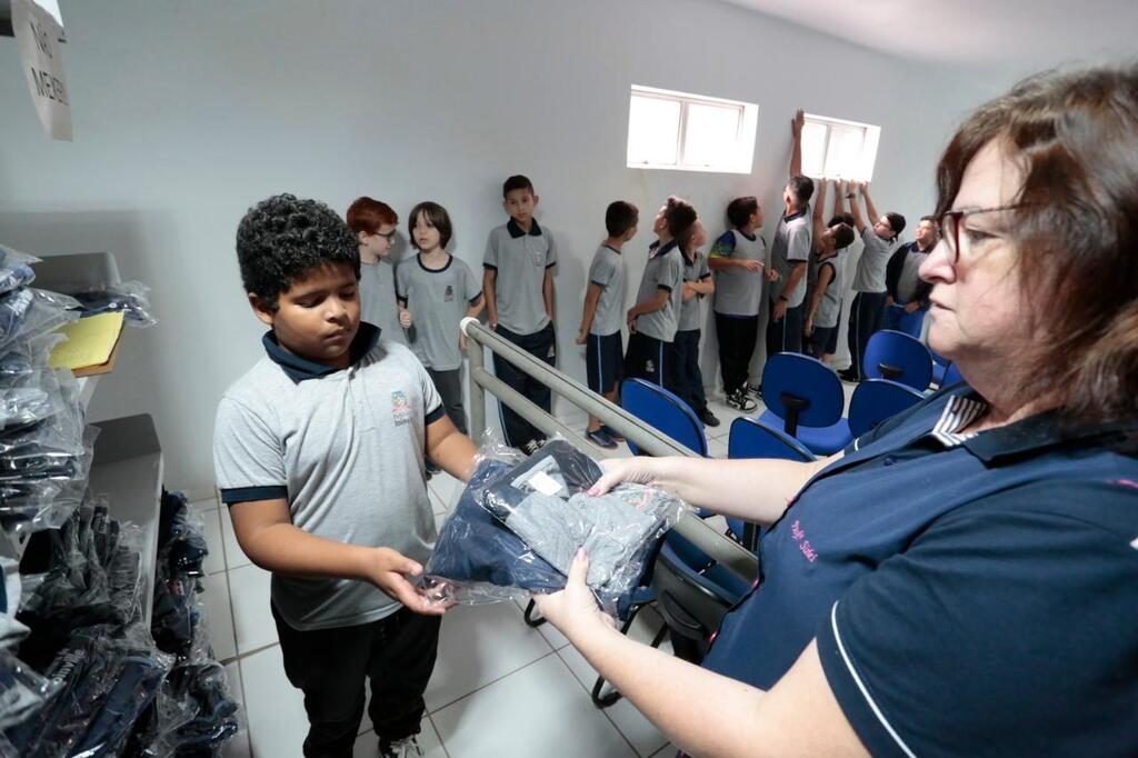 Secretaria de Educação de Joinville investe R$ 7,4 milhões em uniformes de inverno para alunos da Rede Municipal