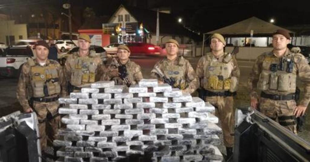Homem é preso com mais de 100kg de cocaína em Jaraguá do Sul
