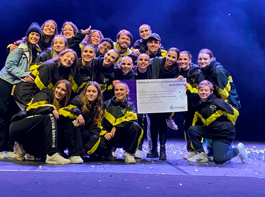 Grupo é o grande vencedor do Festival de Dança