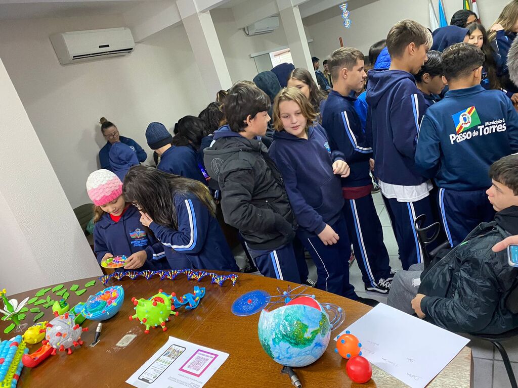 BIO MODELO DIDÁTICO AJUDA ALUNOS DE PASSO DE TORRES A MELHORAR O APRENDIZADO NA ESCOLA
