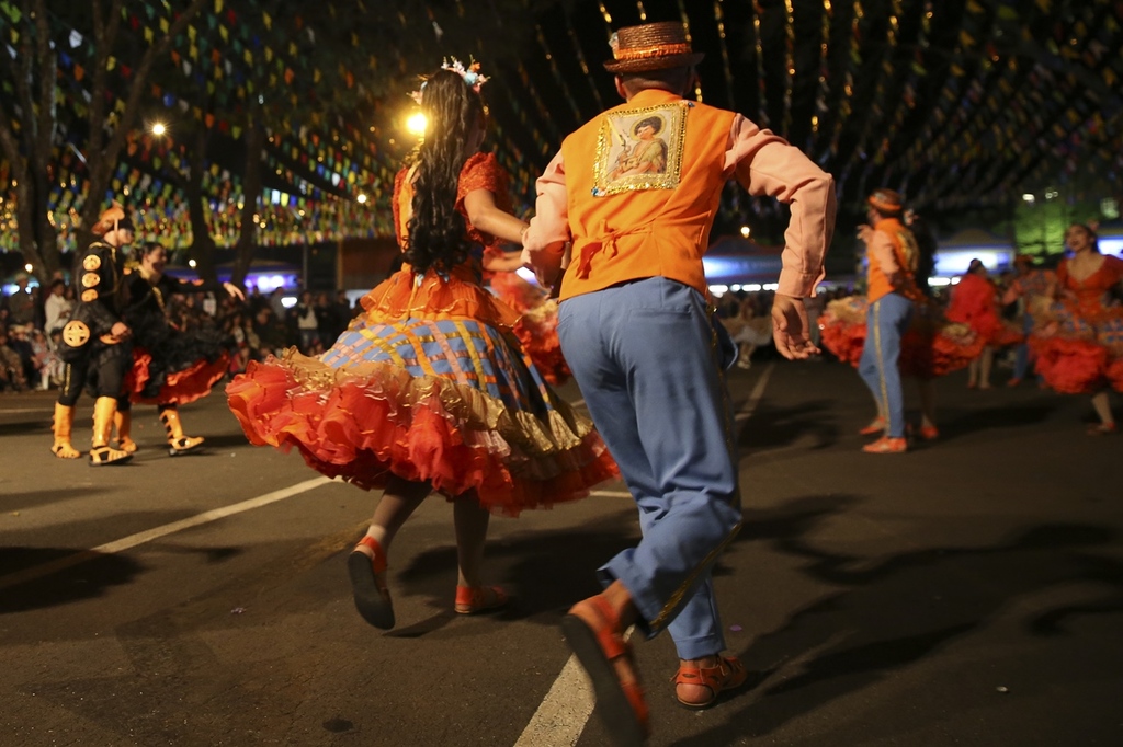 Foto: Marcello Casal Jr/Agência Brasil - Danças e vestimentas típicas fazem parte da tradição