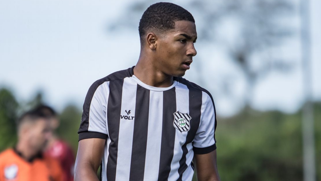 Motivado por gols e experiência no profissional, atacante Kauã Ziegler valoriza momento no sub-17 do Figueirense