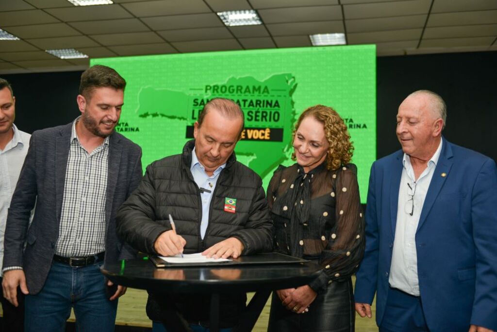 Jorginho Mello autoriza abertura de licitação para obras no Aeroporto de Lontras