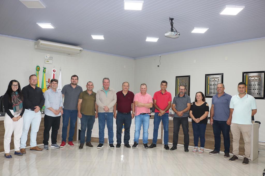 LEGISLATIVO MUNICIPAL REALIZA A ÚLTIMA SESSÃO ORDINÁRIA ANTES DO RECESSO PARLAMENTAR EM PRAIA GRANDE