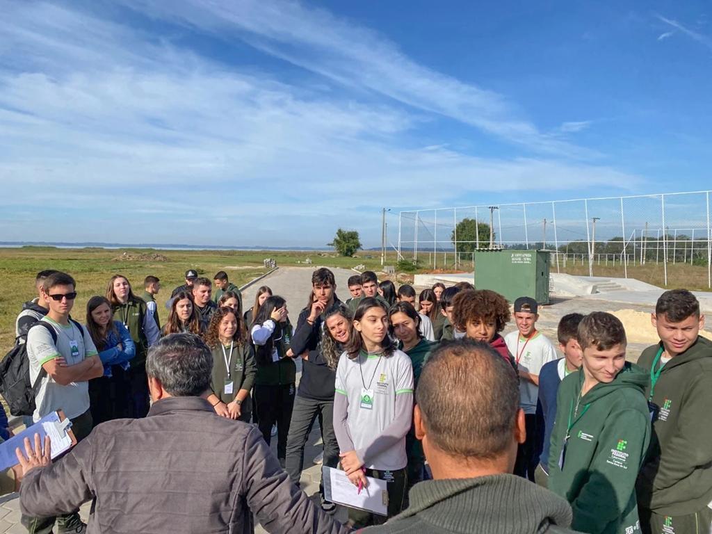 ALUNOS DO IFC VÃO CRIAR PROJETO DE PAISAGISMO PARA O PARQUE MUNICIPAL DE EVENTOS DE SANTA ROSA DO SUL