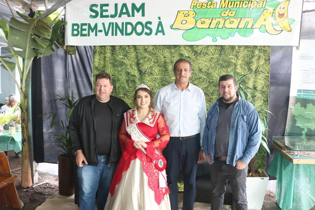 REALIZADA A 13ª FESTA DA BANANA & PADROEIRO SÃO MANOEL EM MAMPITUBA