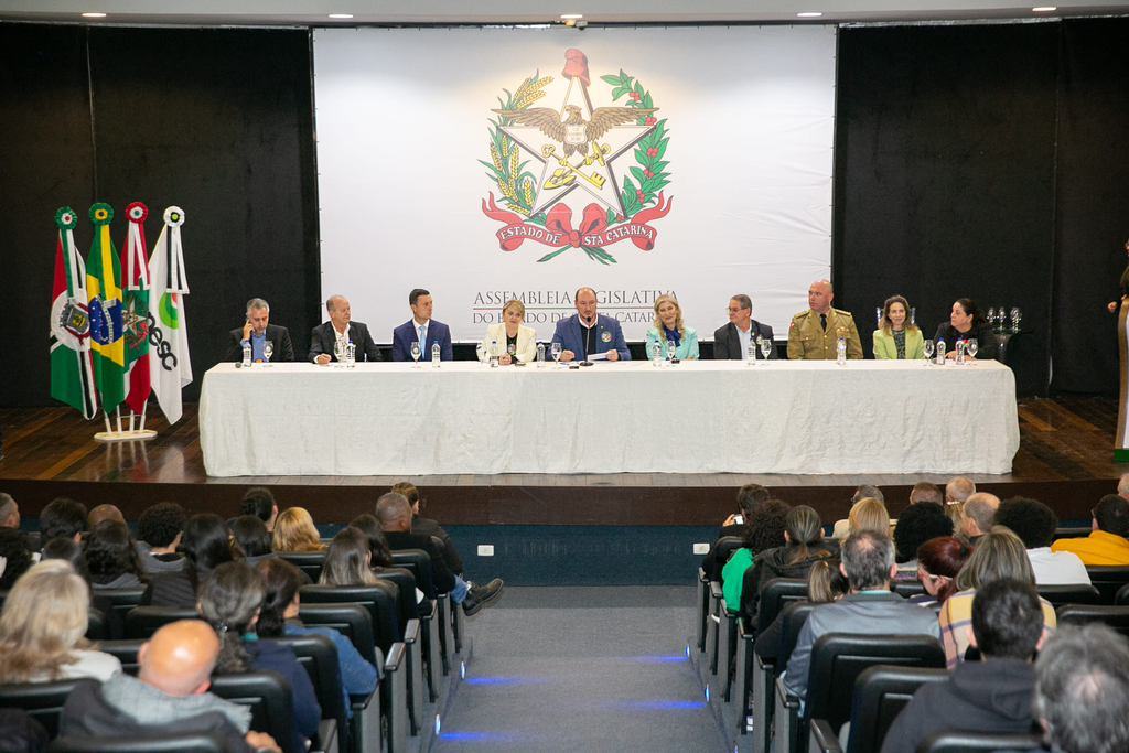 POR UM AMBIENTE ESCOLAR MAIS SEGURO EM SC