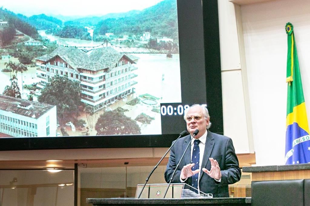 40 anos:  Dr. Vicente lembra tragédia da enchente de 1983