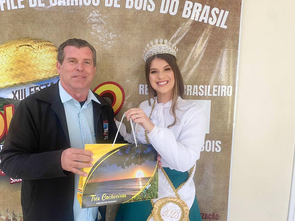 SÃO JOÃO DO SUL RECEBE CONVITE PARA A FESTA NACIONAL DO CAMINHONEIRO E DO COLONO DE TRÊS CACHOEIRAS