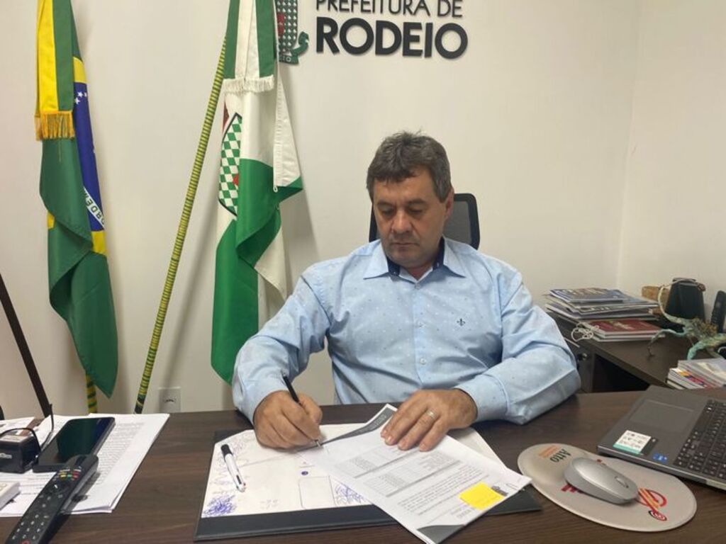 PREFEITURA DE RODEIO ANTECIPA PRIMEIRA PARCELA DO 13º