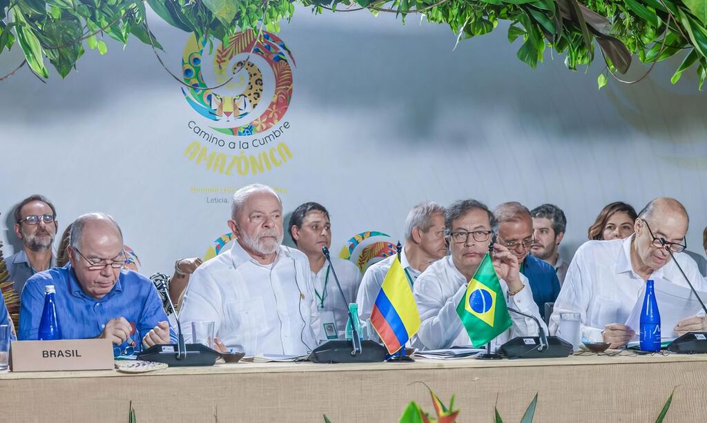 Lula propõe criação de Parlamento Amazônico, durante evento em Letícia