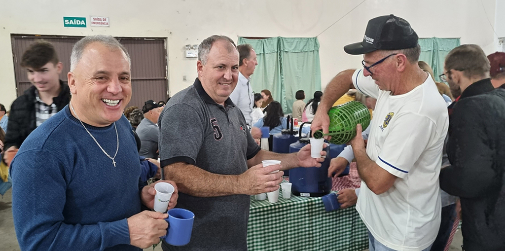 Sucesso e serve de exemplo o Café Colonial do Lions Clube de Zortéa