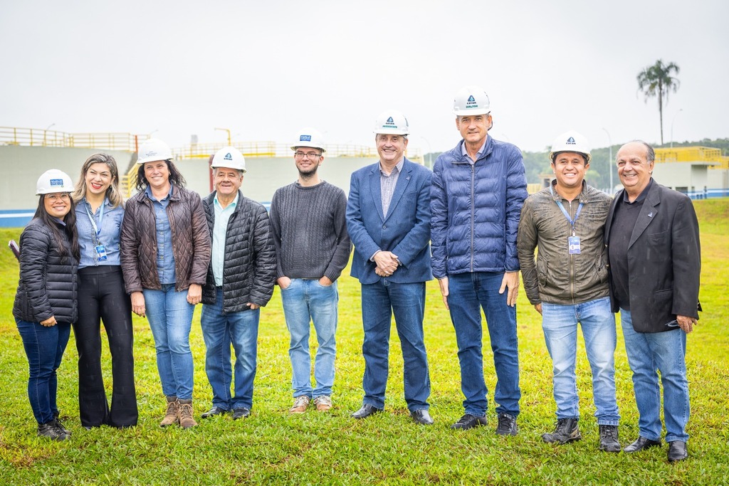 Presidente da CASAN faz visita técnica à ETE Balneário Barra do Sul e confirma entrega para agosto